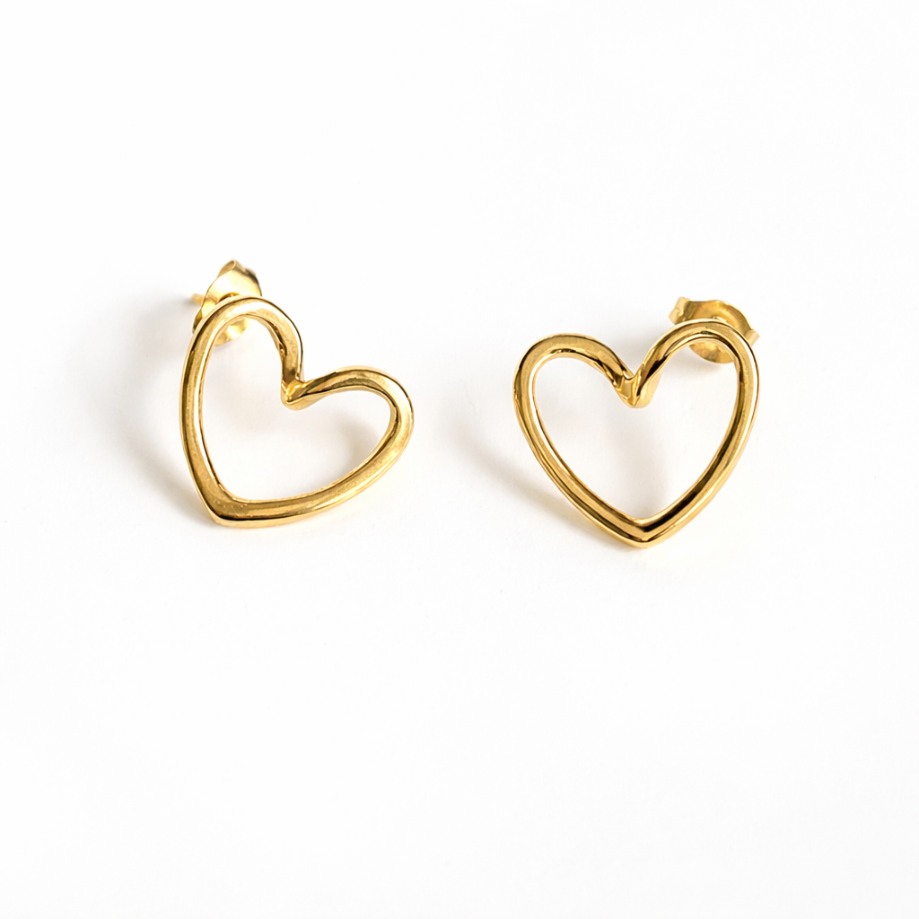 Classic Heart Anti-Tarnish Earrings
