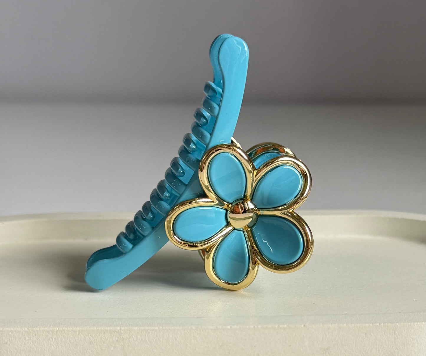The Darling Daisy Claw Clip - Blue
