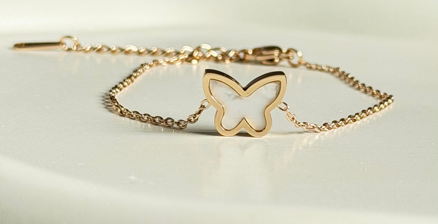 Dual Aura Black & White Butterfly Anti-Tarnish Chain Bracelet