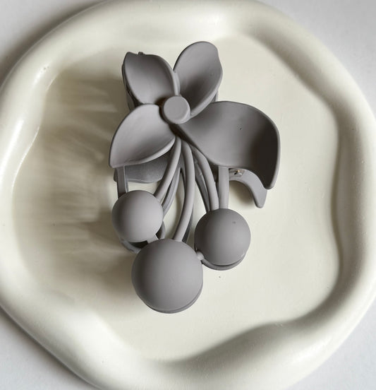 Blossom & Berry Claw Clip - Light Grey