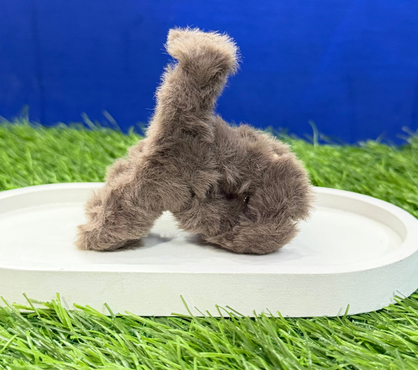 Cloud-Soft Furry Claw Clip - Brown