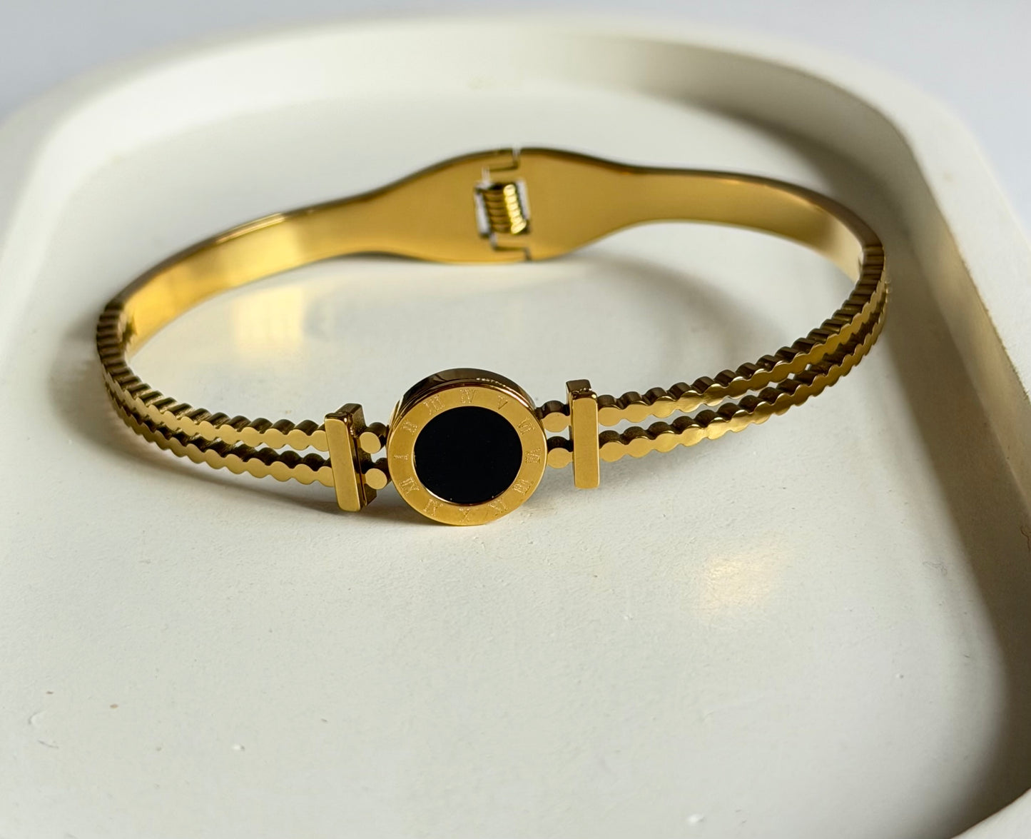 The Roman Heritage Anti Tarnish Kada Bracelet - Regular Size