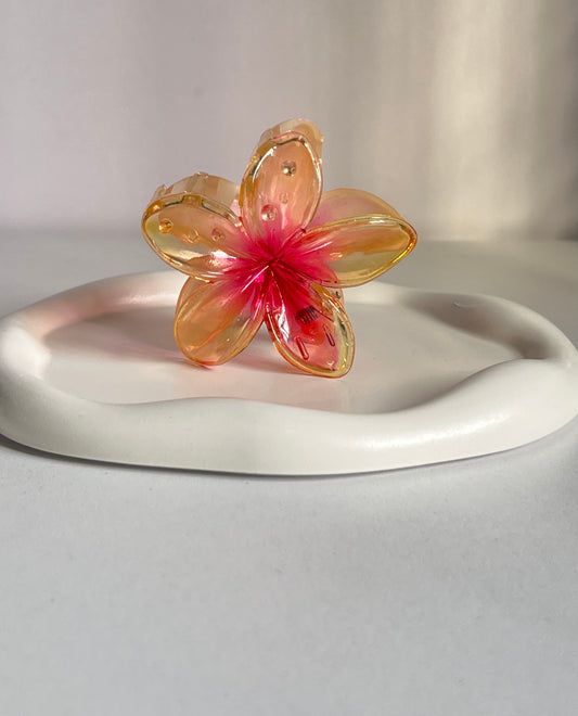 Flora Lock Double Tone Claw Clip - Yellowish Pink