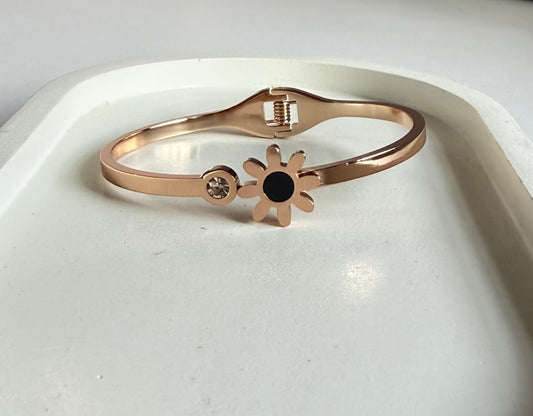 Delicate Flower Everyday Anti-Tarnish Bracelet -Baby Size