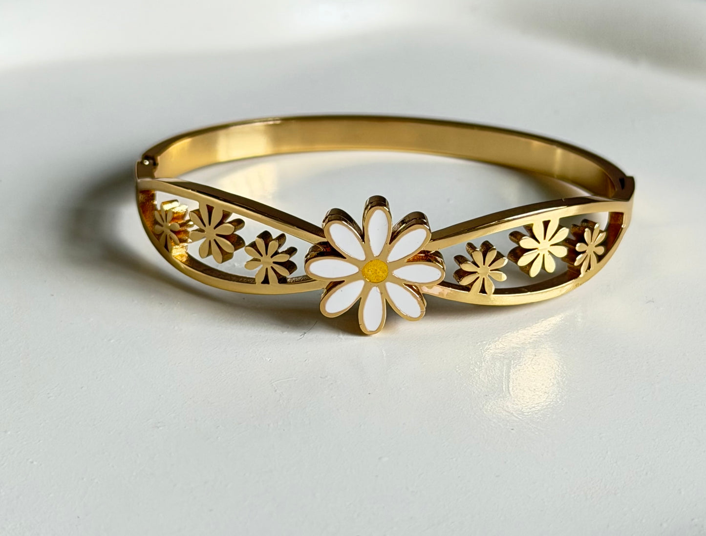 Everlasting Daisy Anti-Tarnish Kada Bracelet  - Baby Size