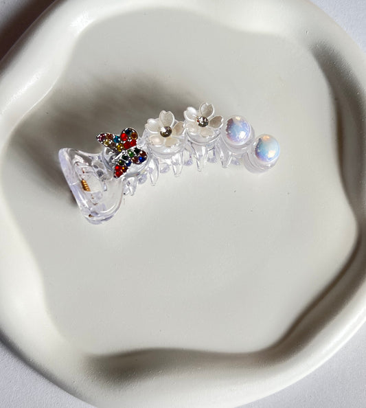 GardenMuse Banana Clip - Clear White