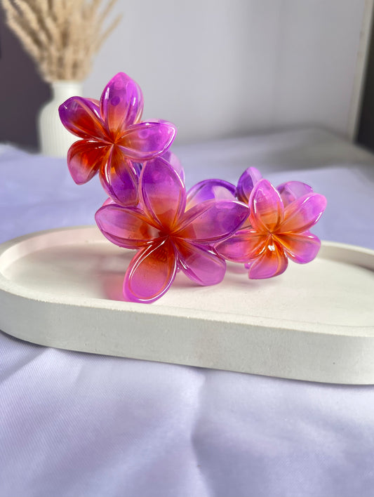 Triple Bloom Aesthetic Claw Clip - Purple