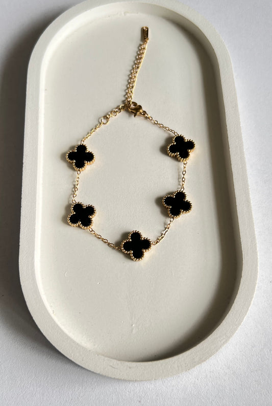 Lucky Glow Black Clover Bracelet