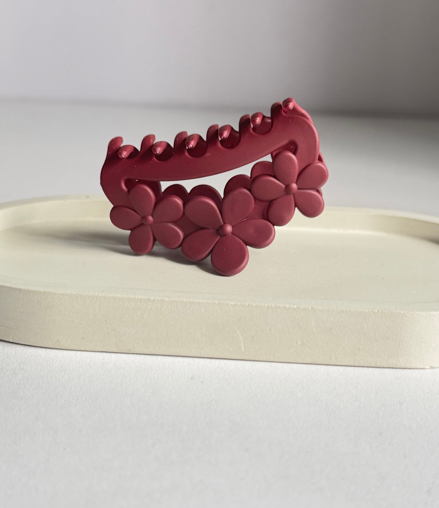 Triple Bloom Claw Clip - Maroon