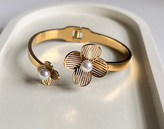 Eternal Flowers Kada - Dual Bloom Elegance