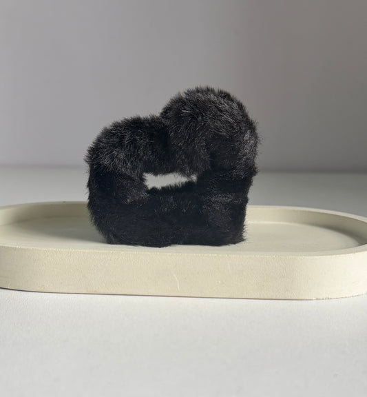 Furry Heart Claw Clip - Black