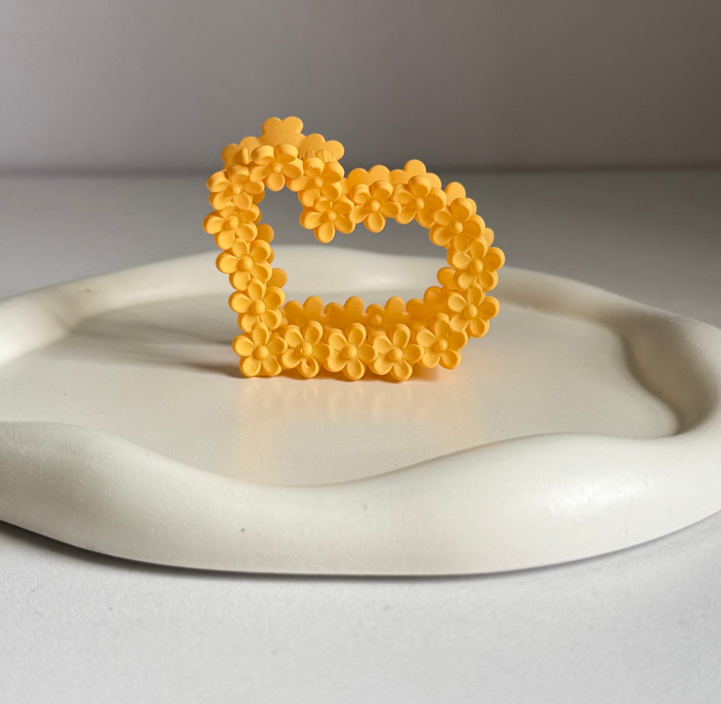 Flora Heart Claw Clip - Yellow