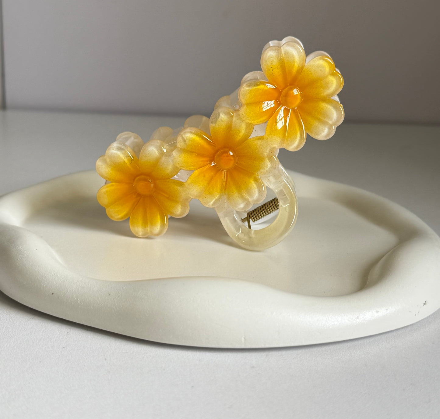 Trendy Triple Flower Claw Clip - Yellow
