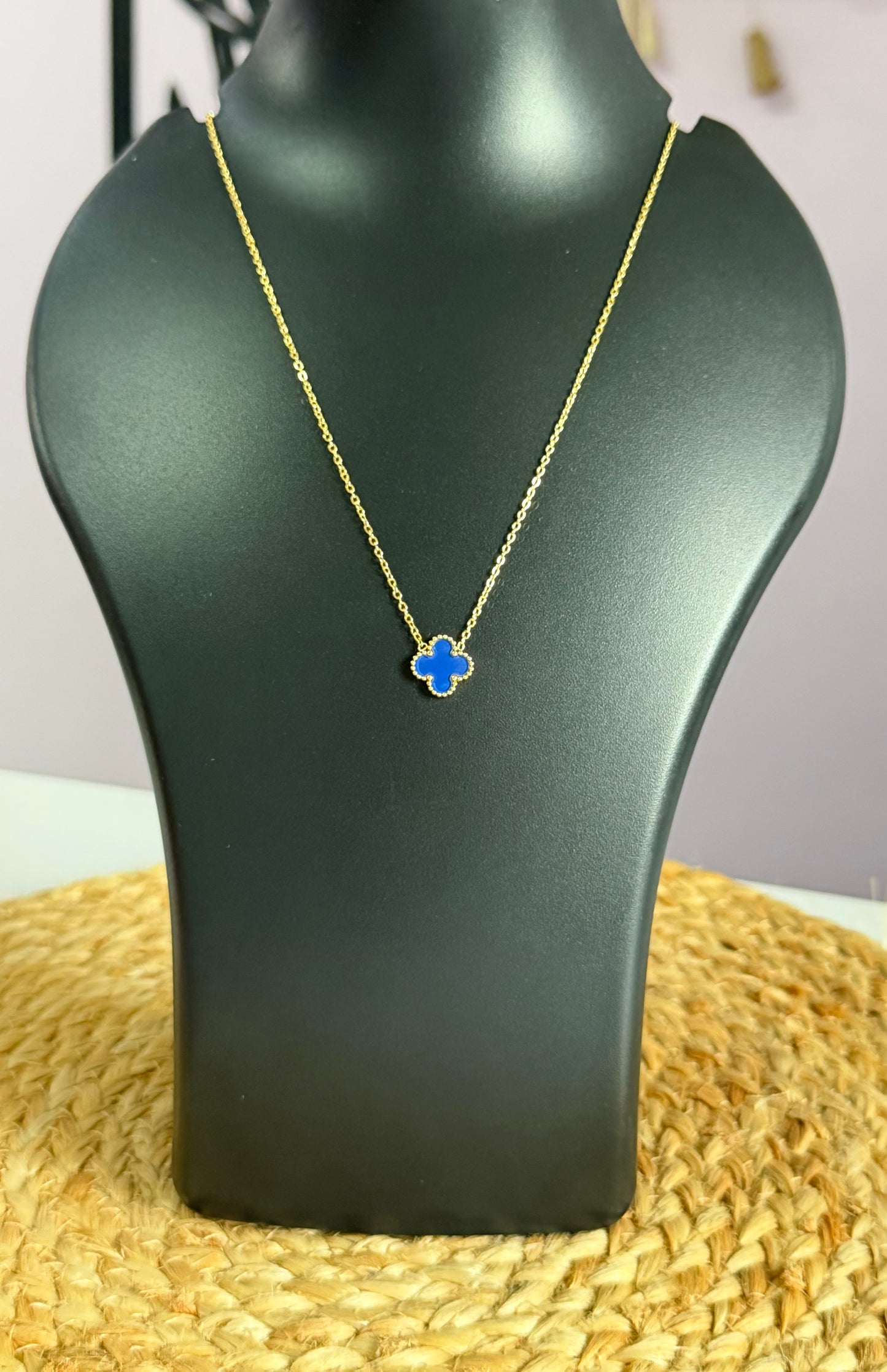 Classic Clover Elegance Anti-Tarnish Clover Neck Chain - Blue