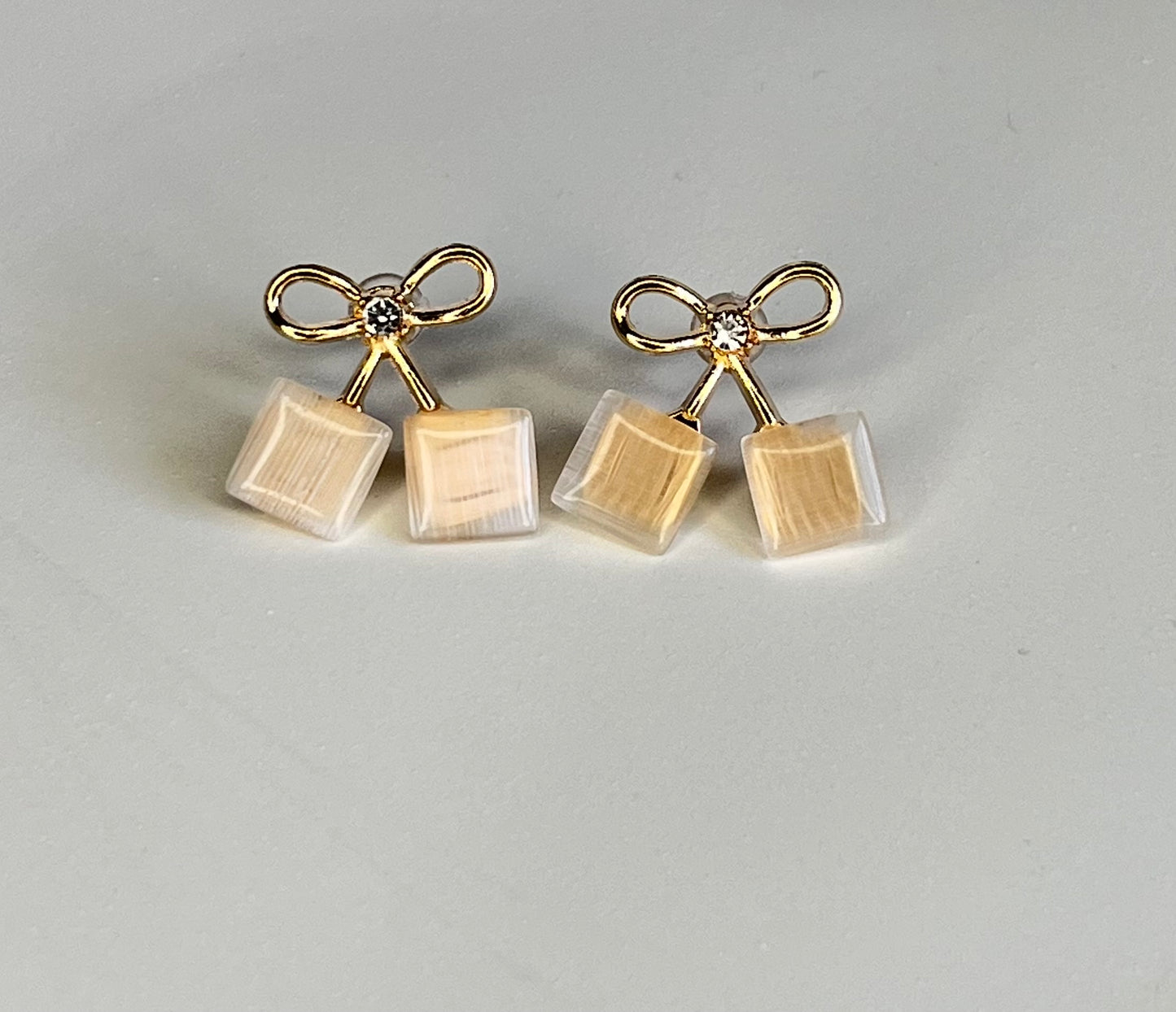 Bow Frame Elegance Earrings