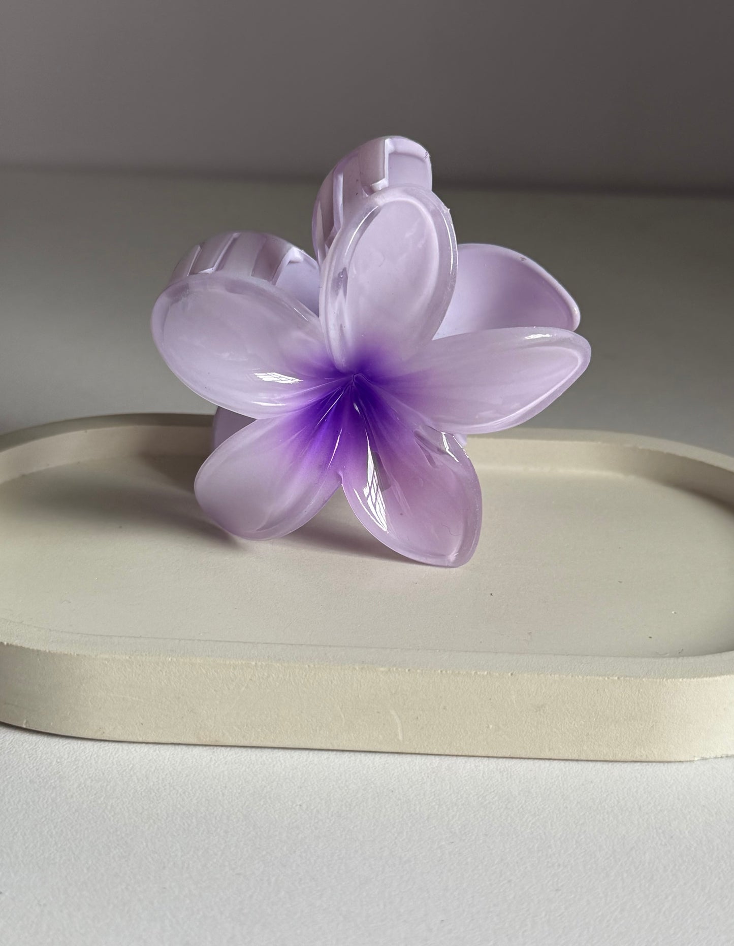 Flora Lock Claw Clip - Light Purple