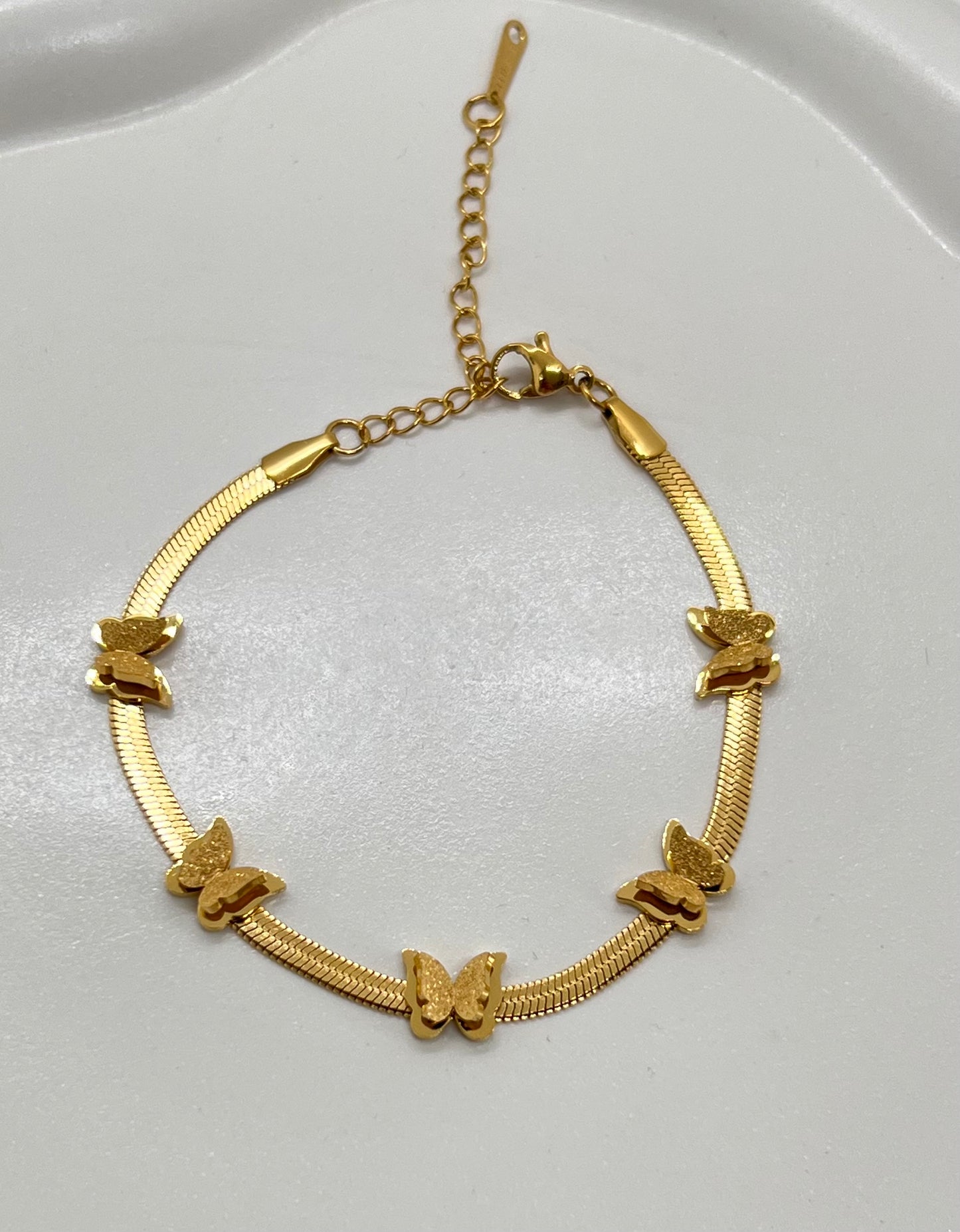 Golden Butterfly Garden Anti-Tarnish Chain Bracelet