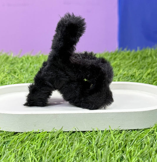 Cloud-Soft Furry Claw Clip - Black