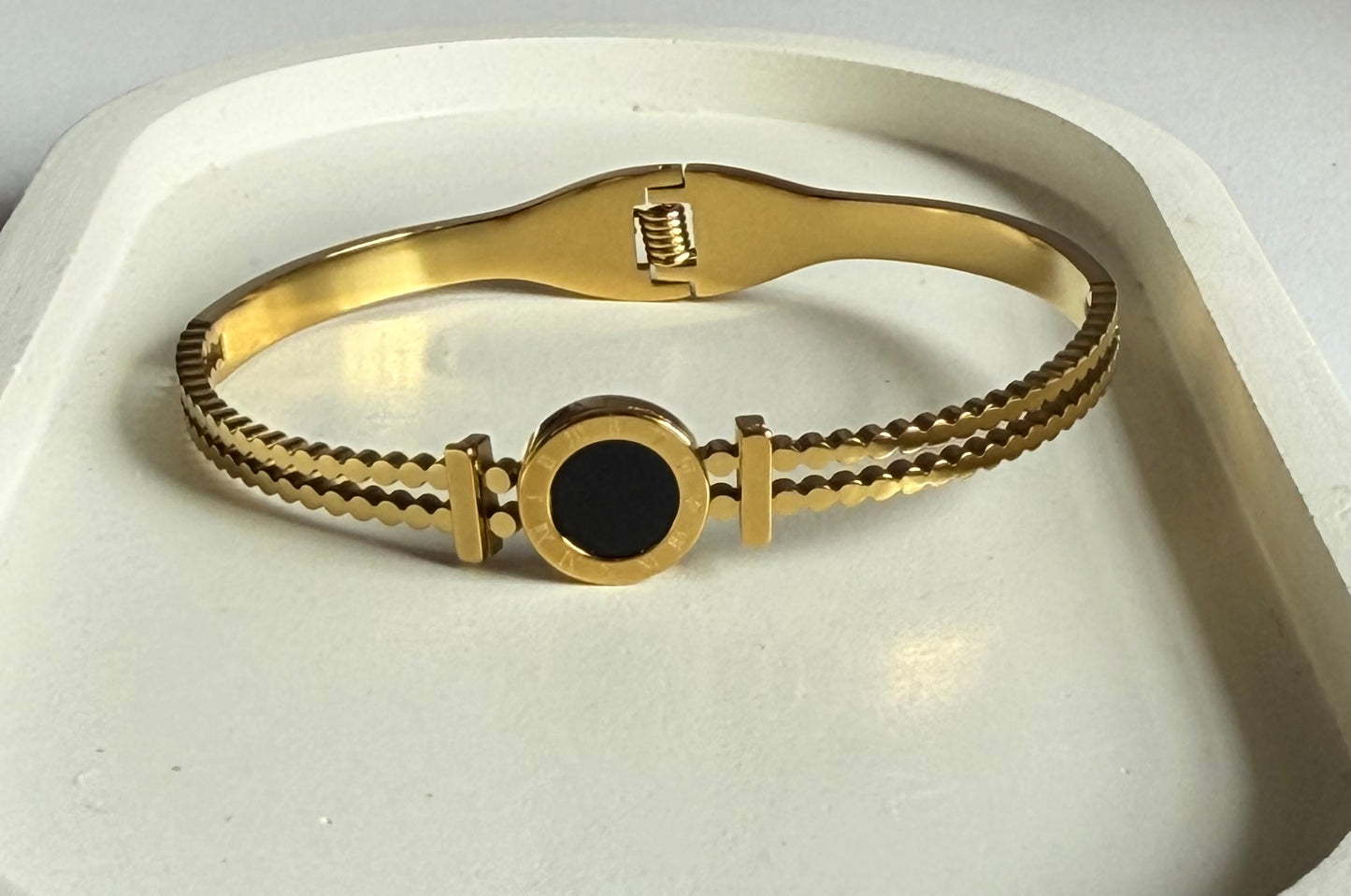 The Roman Heritage Anti Tarnish Kada Bracelet - Regular Size