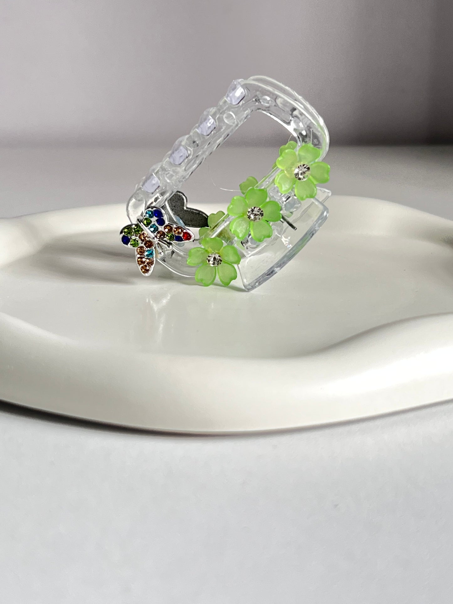 Garden Whimsy Claw Clip - Green