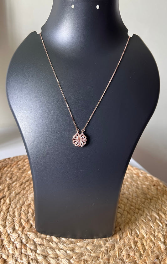 Graceful Magnetic Heart Anti-Tarnish Neck Chain