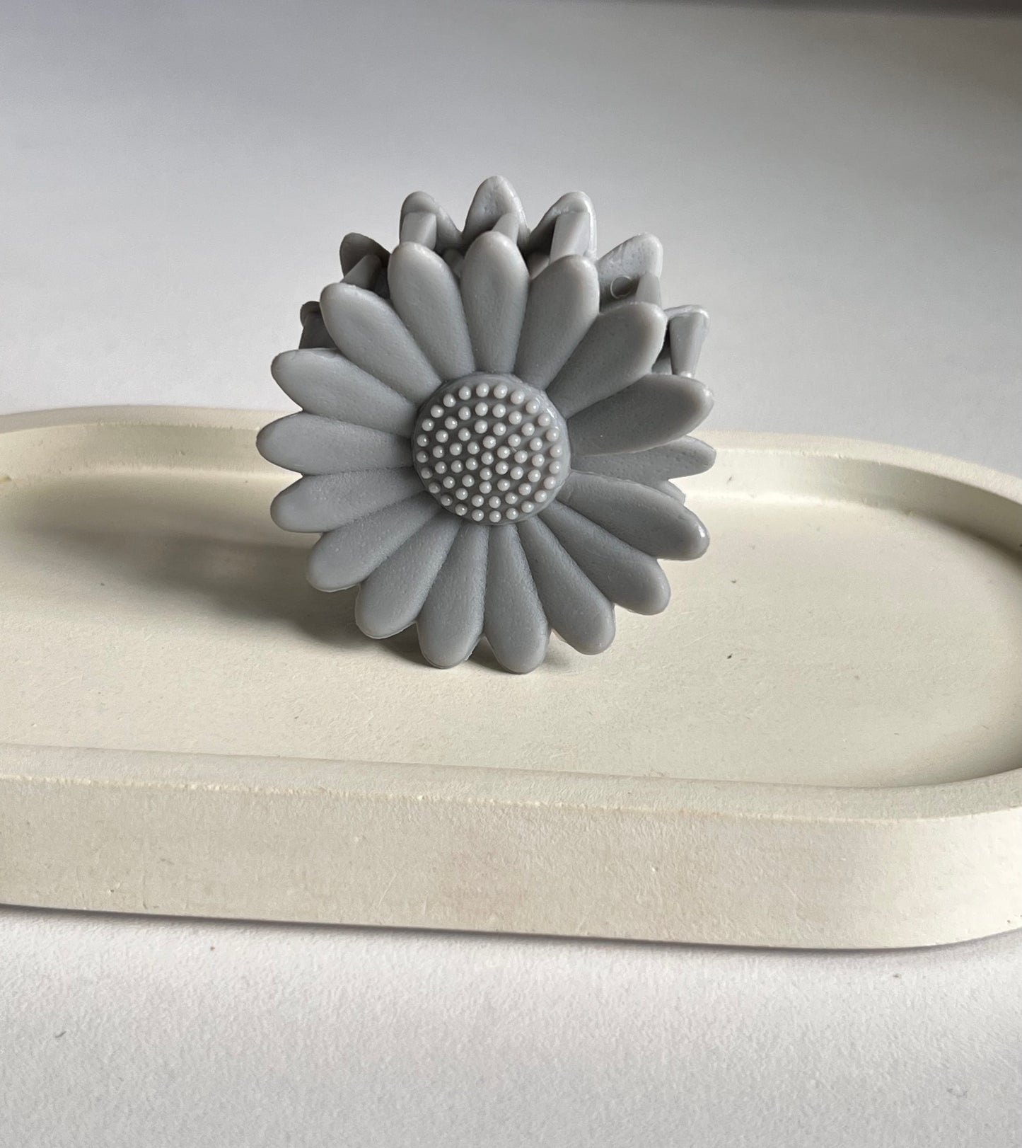 Pinteresty Sunflower Mini Claw Clip - Grey