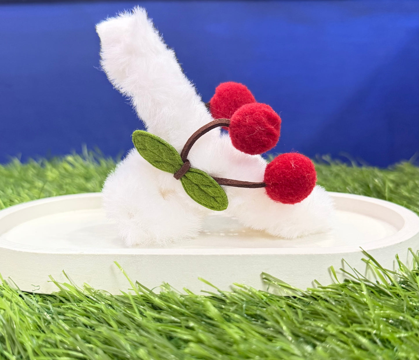 Velvet Vines Cherry Claw Clip - White
