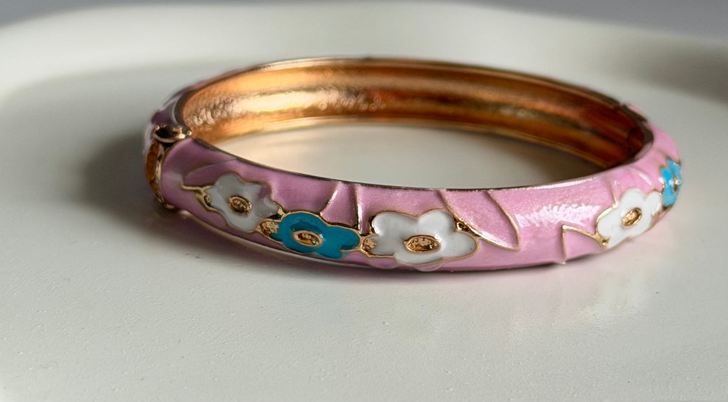 AuraCurve Enamel Bangle Bracelet - Pink