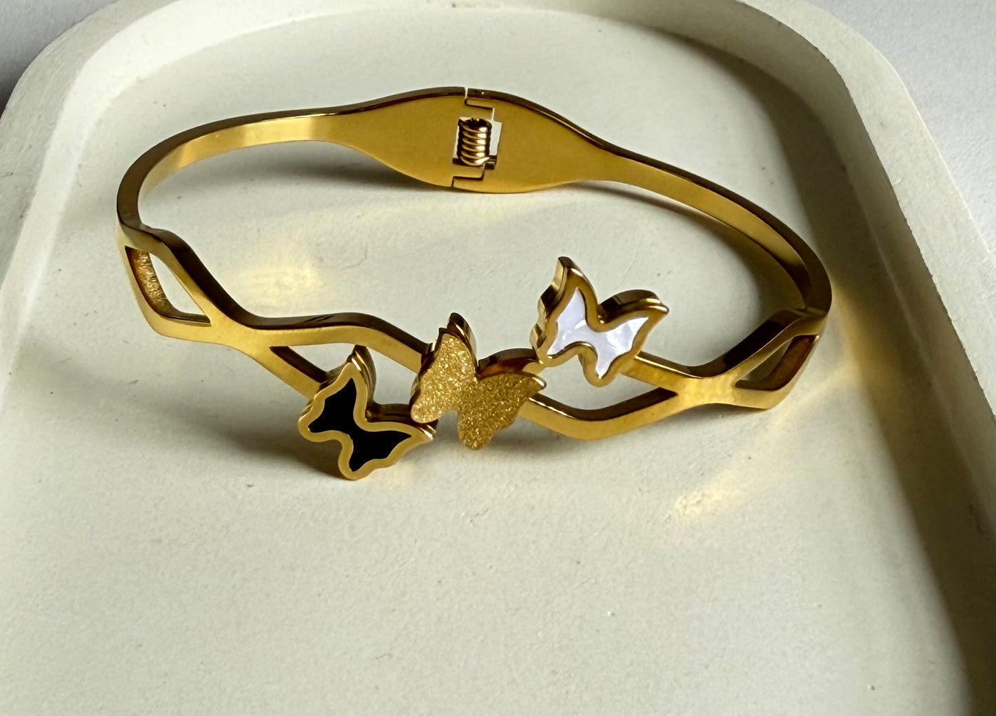 Trifecta Flutter Anti-Tarnish Kada Bracelet - Regular Size