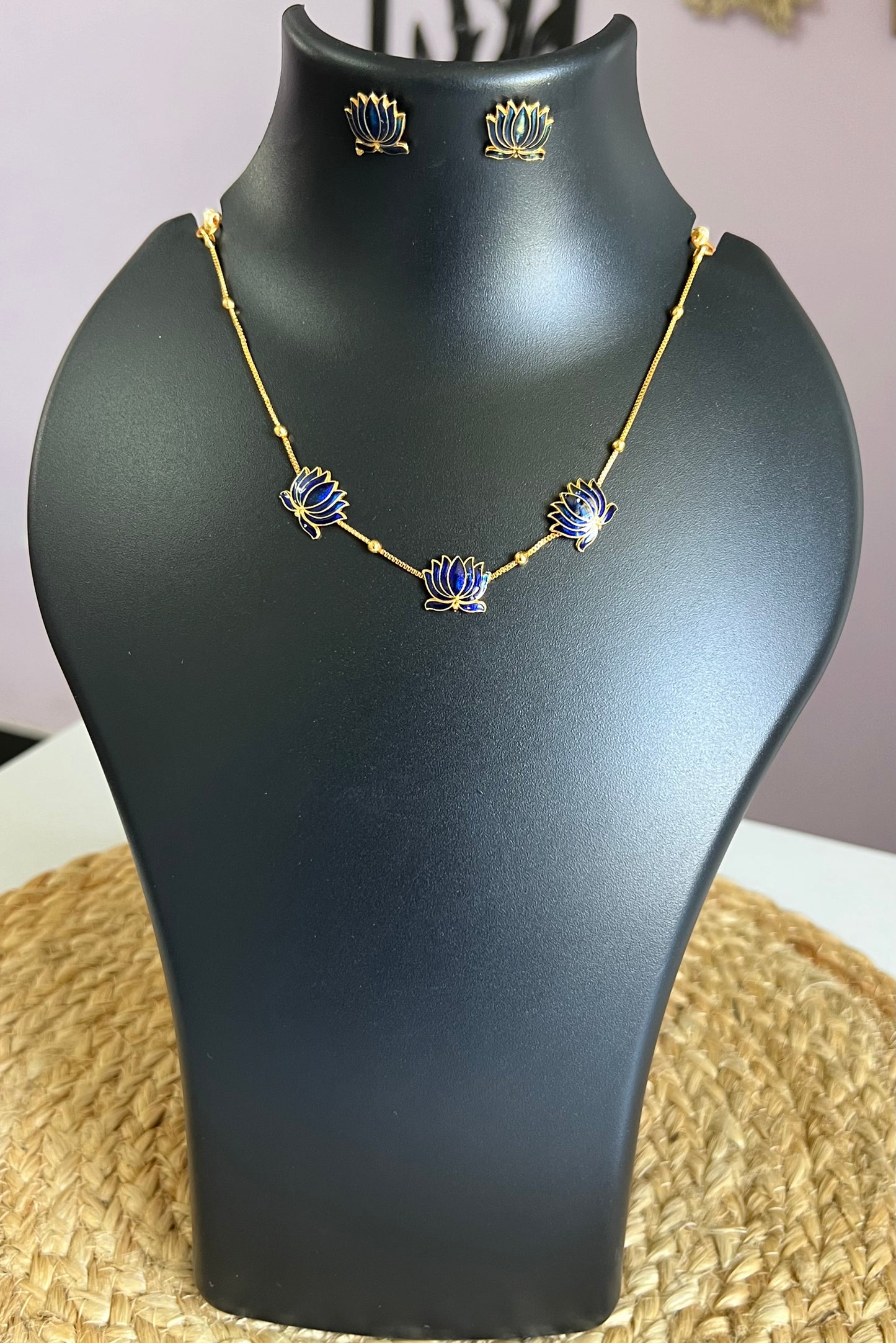 Lotus Elegance Choker Set - Dark Blue