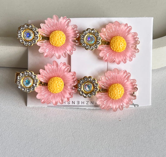Korean Style Petal Bloom Hair Clips (2 Pieces) - Light Pink