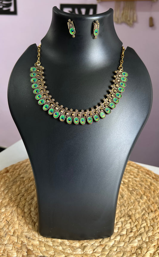 Eternal Feather Peacock Choker Set