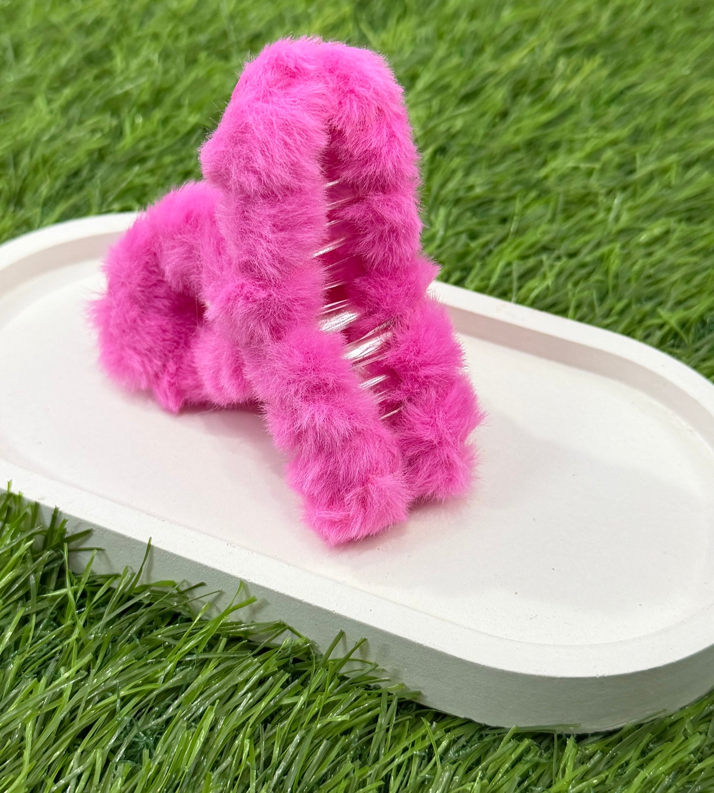 Cloud-Soft Furry Claw Clip - Dark Pink