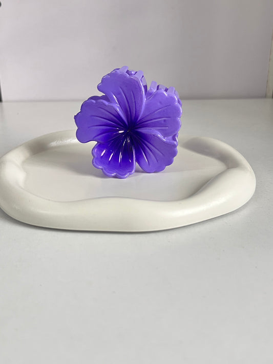 Petal Hold Claw Clip -Purple