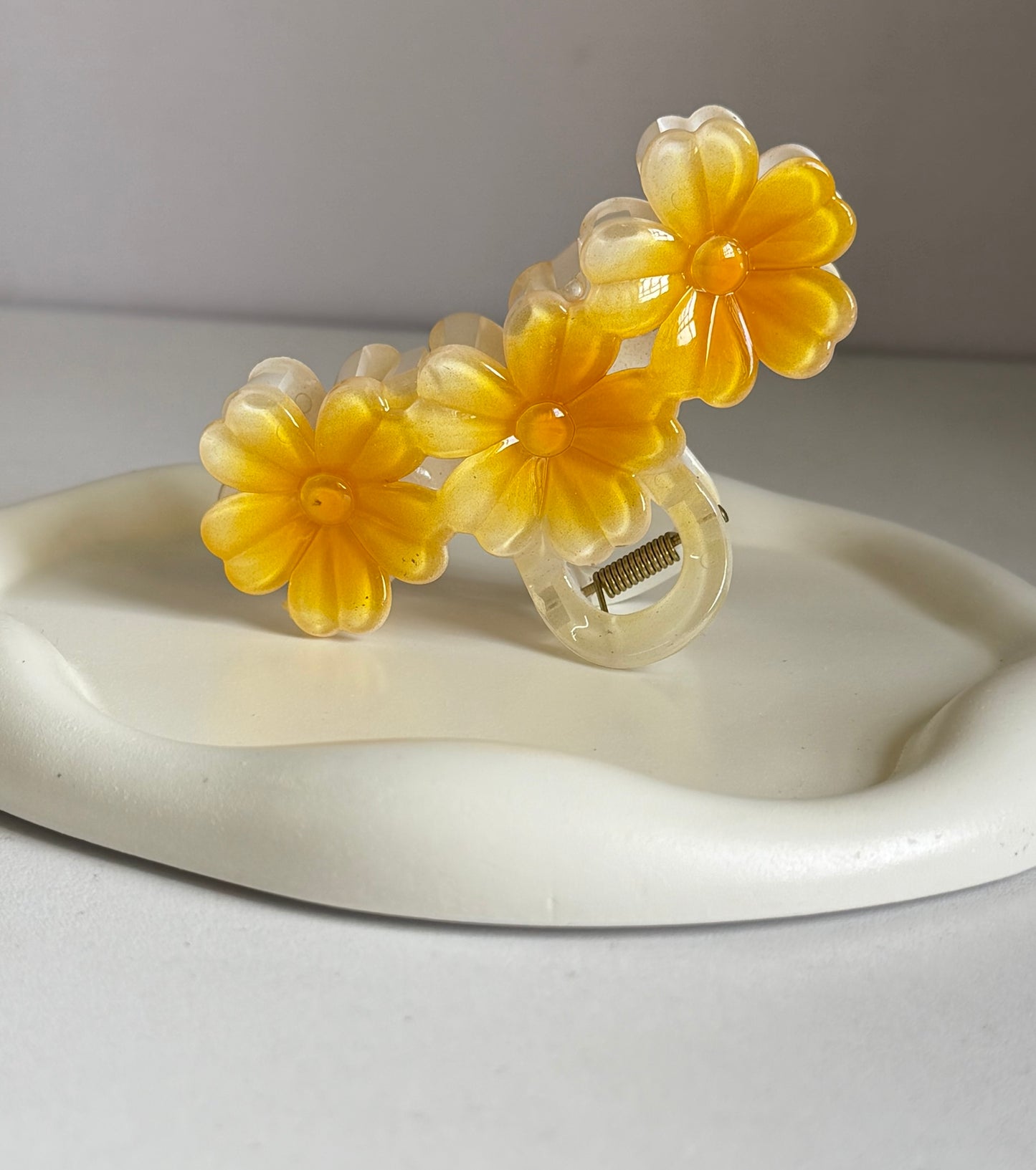 Trendy Triple Flower Claw Clip - Yellow