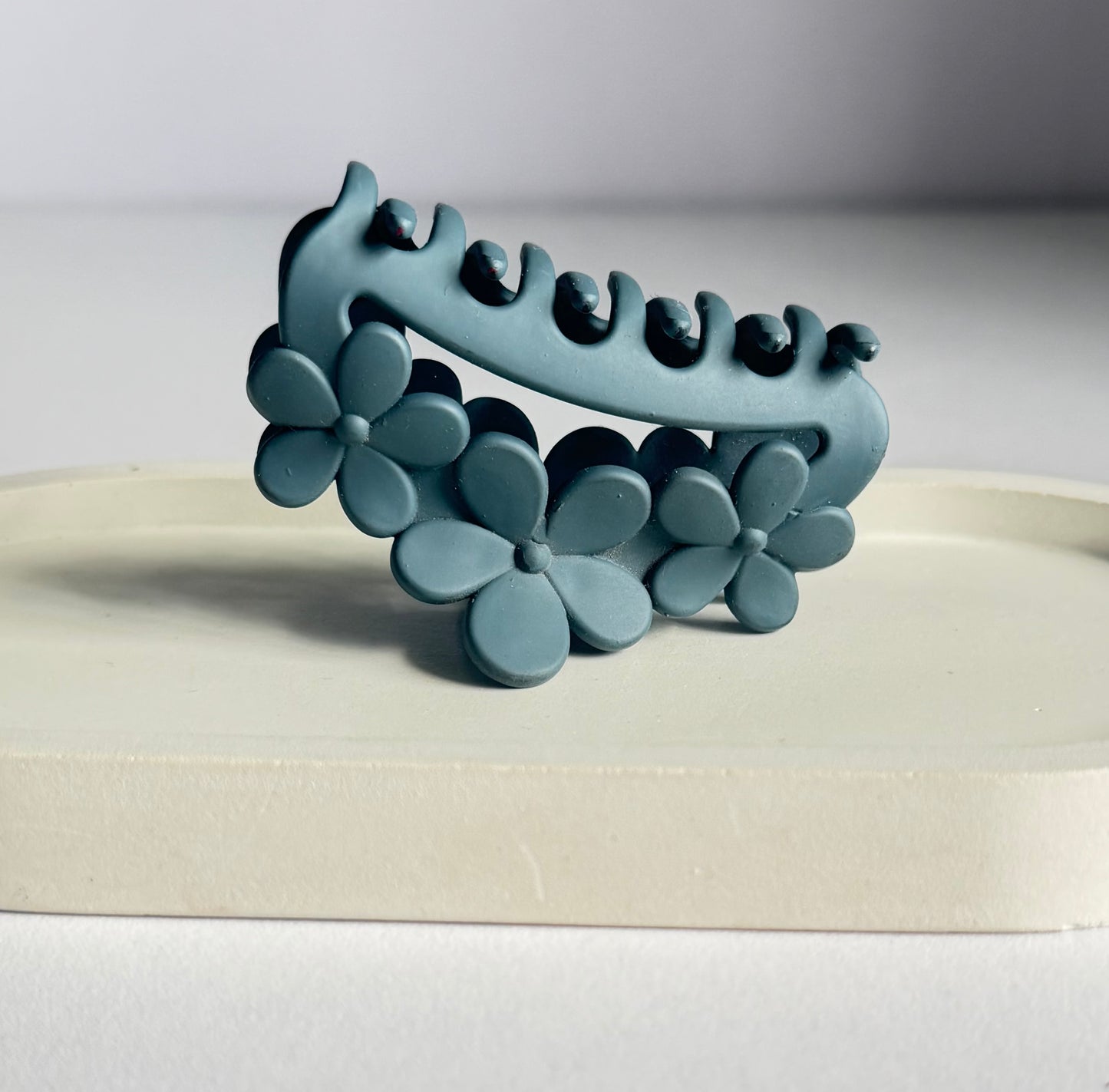 Triple Bloom Claw Clip - Greyish Blue