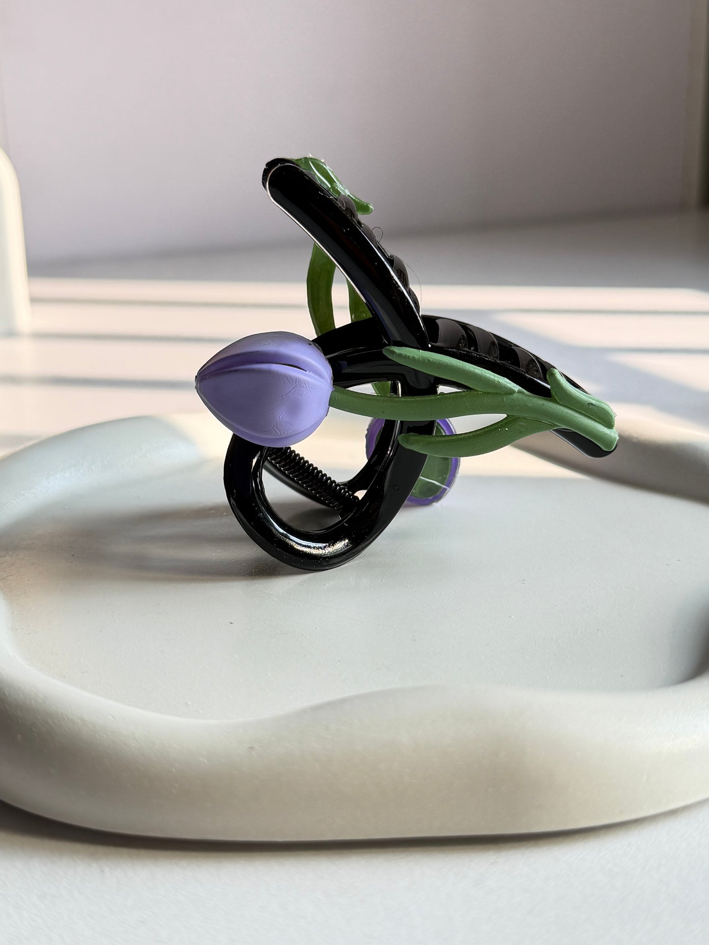 Aesthetic Tulip Claw Clip - Purple