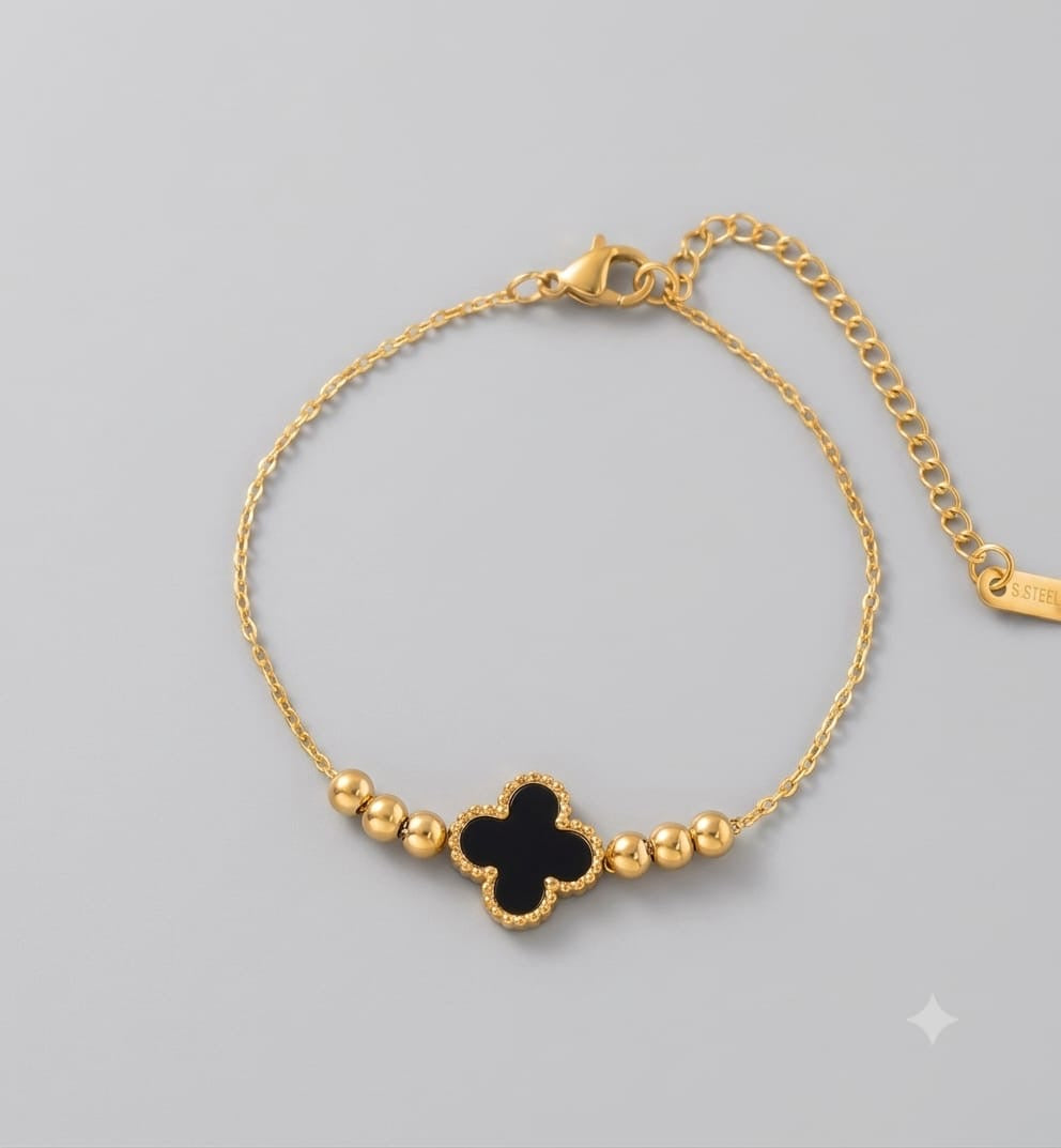 Dainty Black Clover Anti Tarnish Chain Bracelet