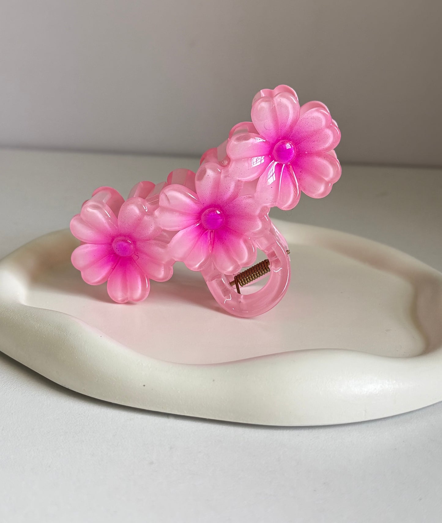 Trendy Triple Flower Claw Clip - Pink