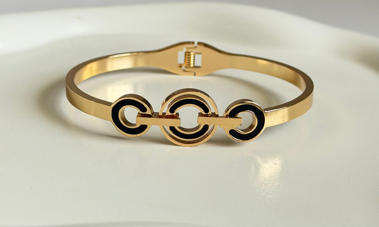 Clean Girl Loop Anti Tarnish Kada Bracelet - Regular Size