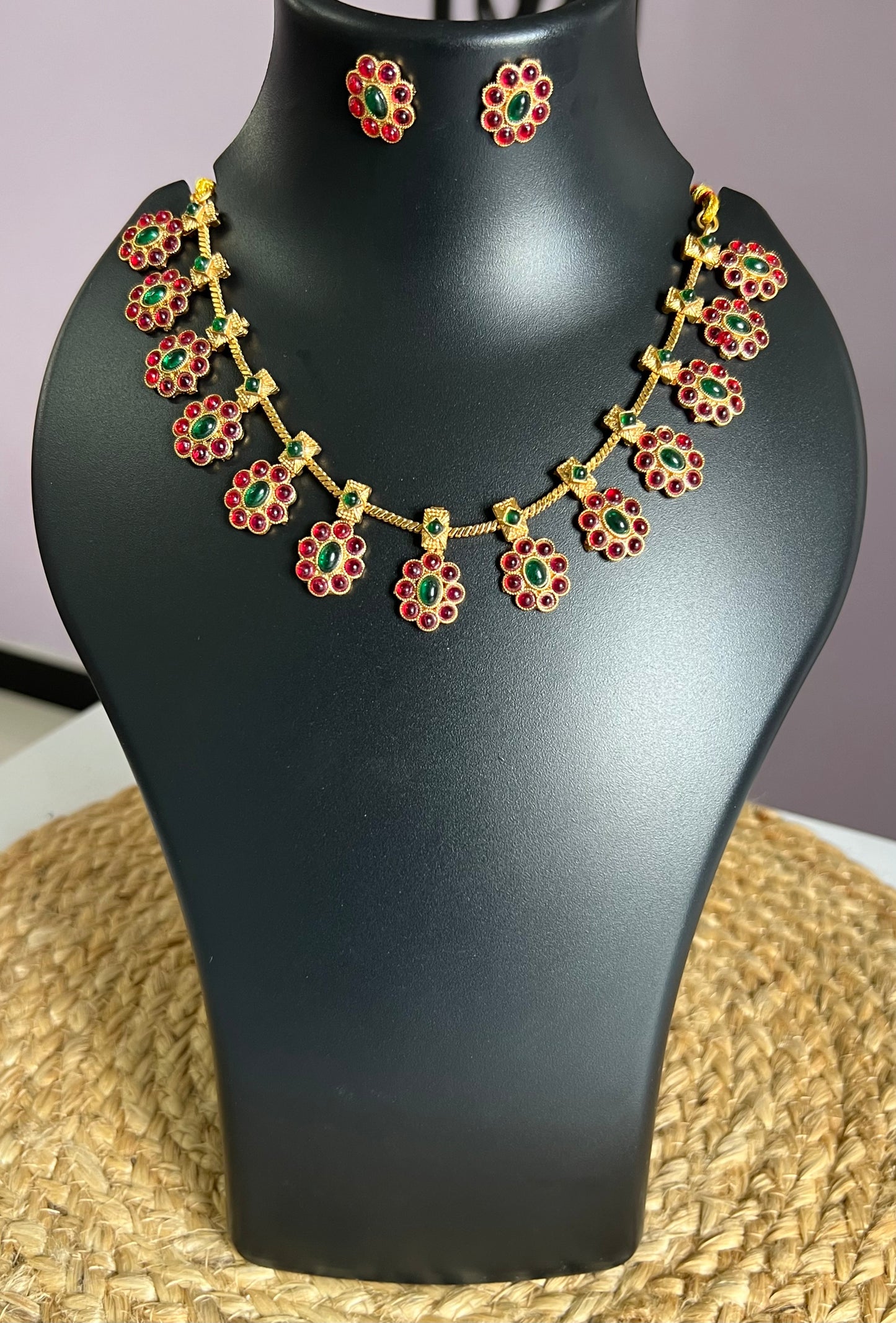 Radiance Max Choker Set