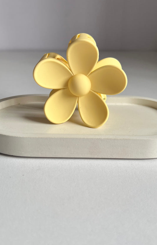 Bloom Flower Claw Clip - Light Yellow